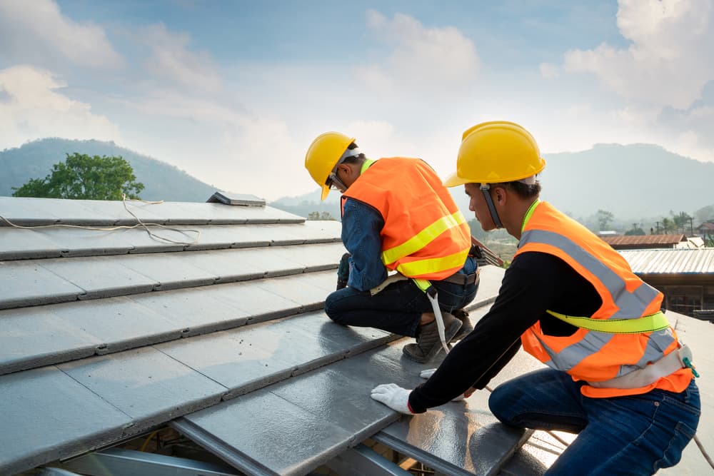 roof repair in Hebron NE